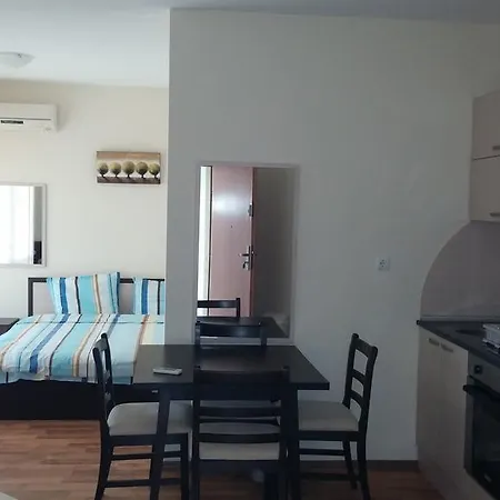 Апартамент Wood In Oasis Камчия