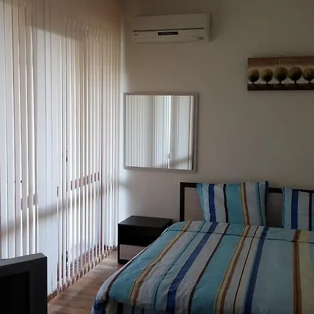 Wood In Oasis Апартамент Камчия