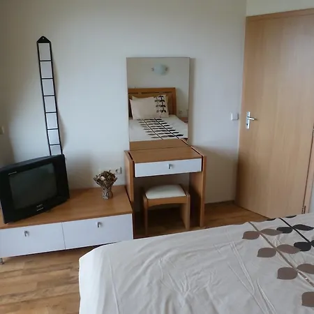 Wood In Oasis Апартамент Камчия